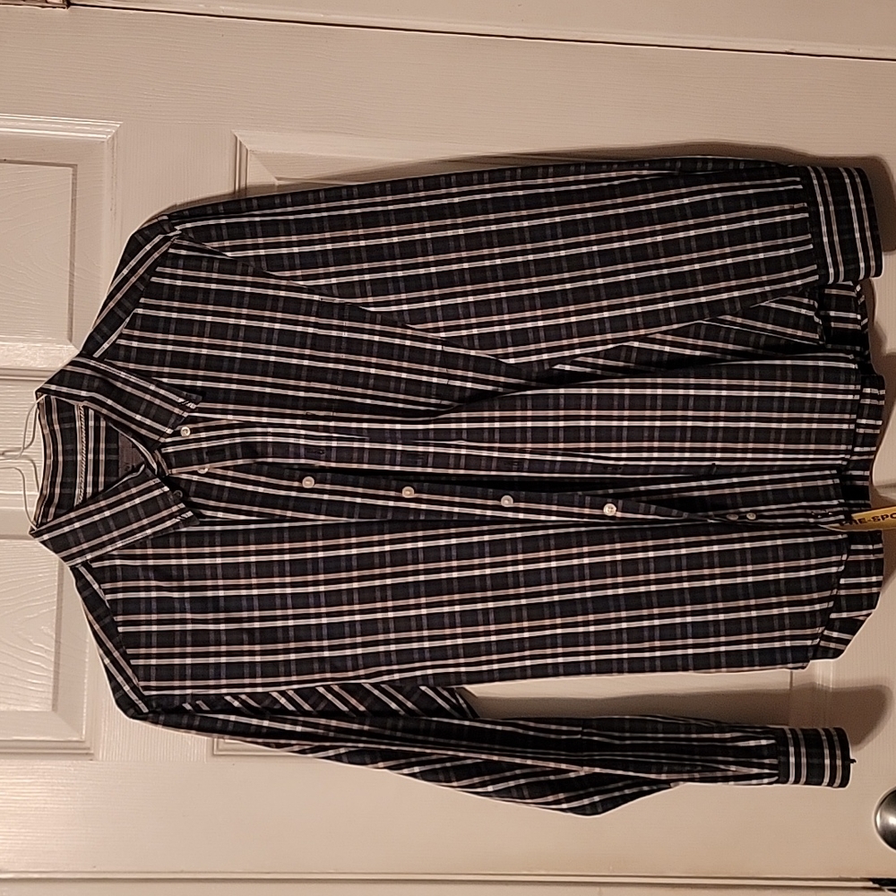 Men old navy shirts